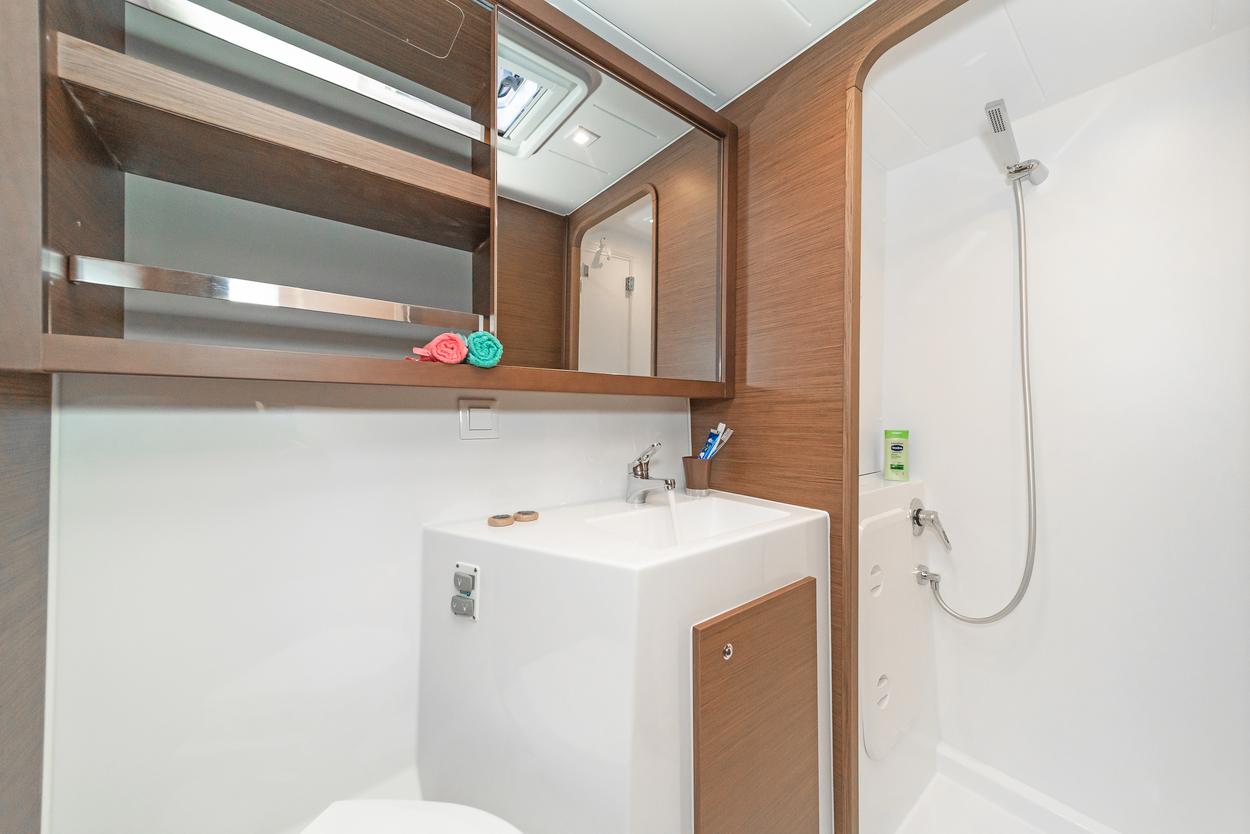 Lagoon 42 - 4 + 2 cab., picture 22