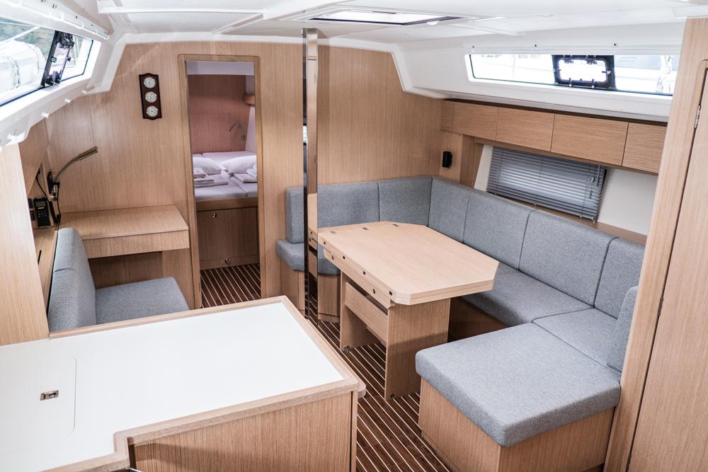 Bavaria C42, picture 12