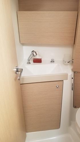 Oceanis 38.1, picture 17