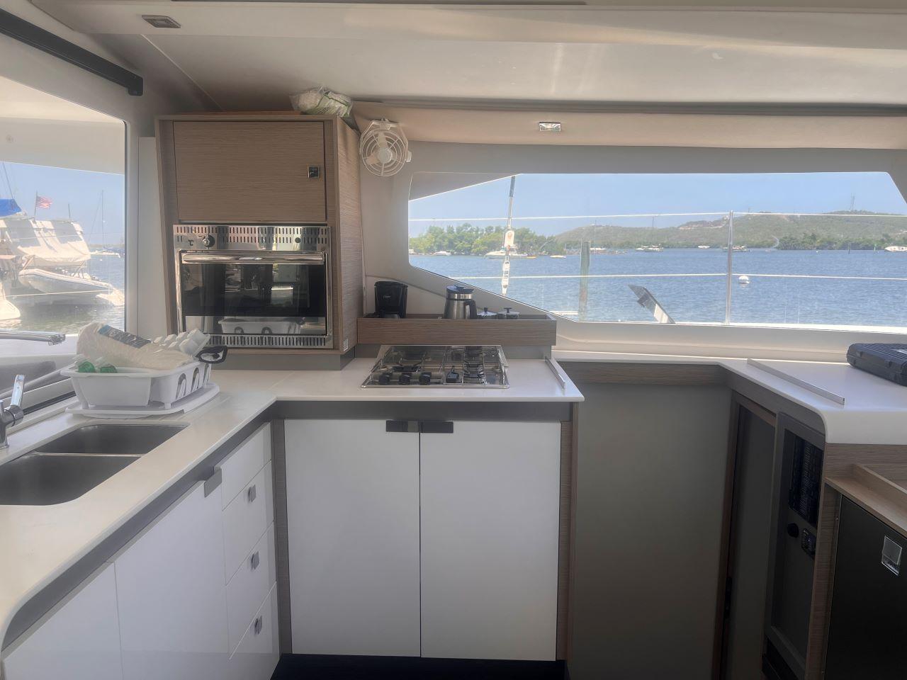 Fountaine Pajot Isla 40 - 4 + 1 cab., picture 5