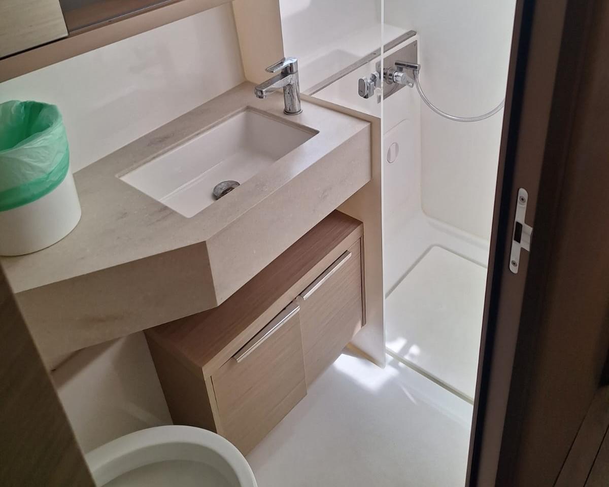 Lagoon 46 - 4 + 2 cab. - BOATYLICIOUS, picture 9