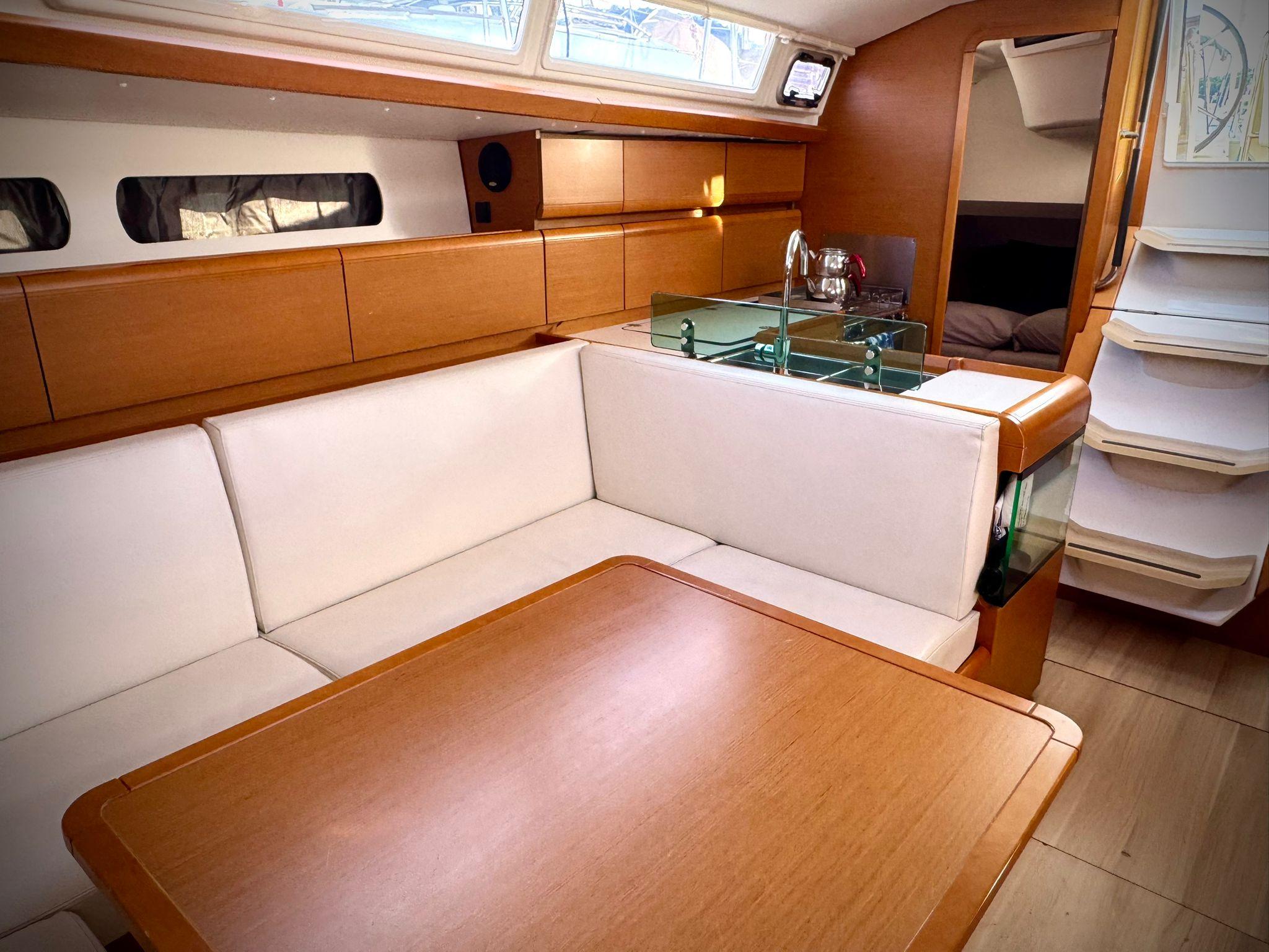 Sun Odyssey 419 - 3 cab., picture 7