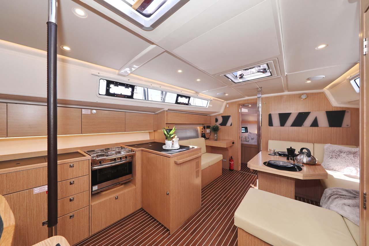 Bavaria C42 Style, picture 12
