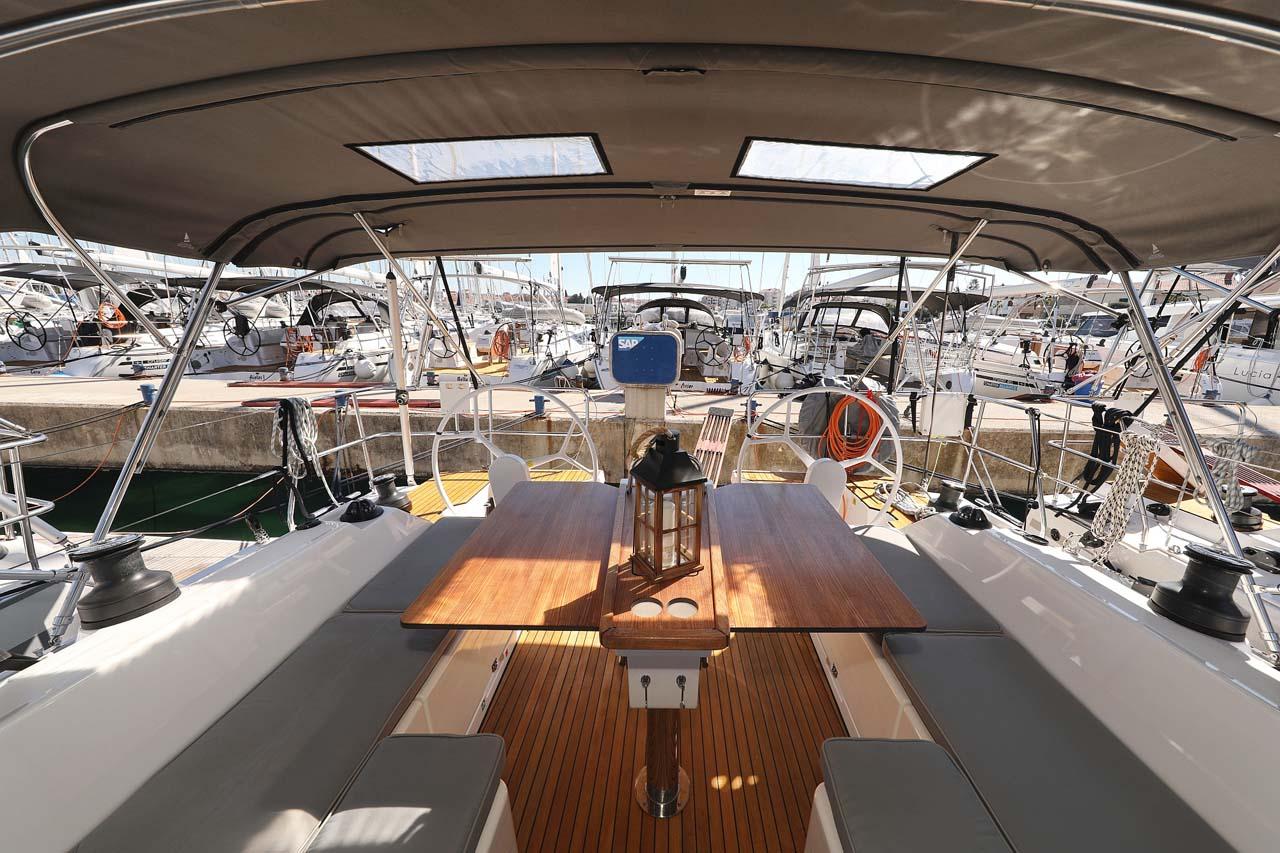 Bavaria C42 Style, picture 11