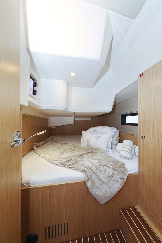 Bavaria C42 Style, picture 25