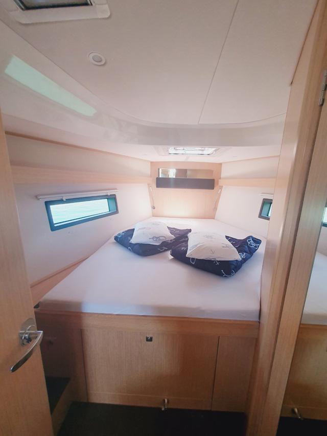 Bavaria C42 Style, picture 10