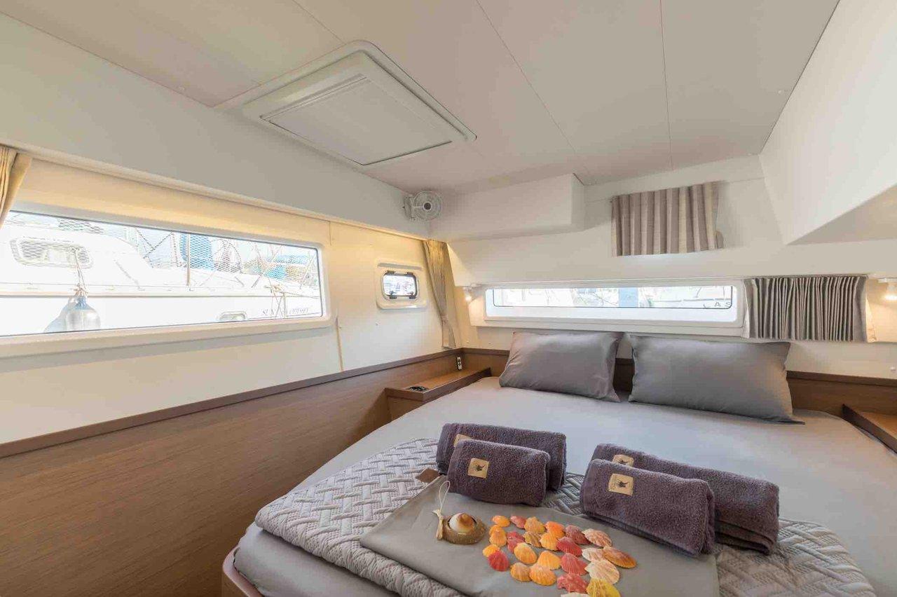 Lagoon 42 - 4 + 1 cab., picture 24