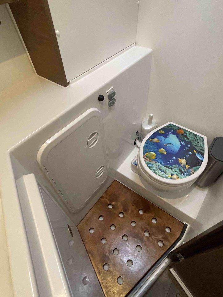 Lagoon 42 - 4 + 1 cab., picture 28