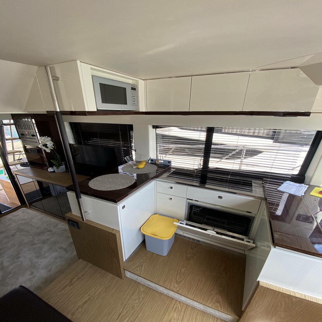 Sessa Fly 47, picture 25