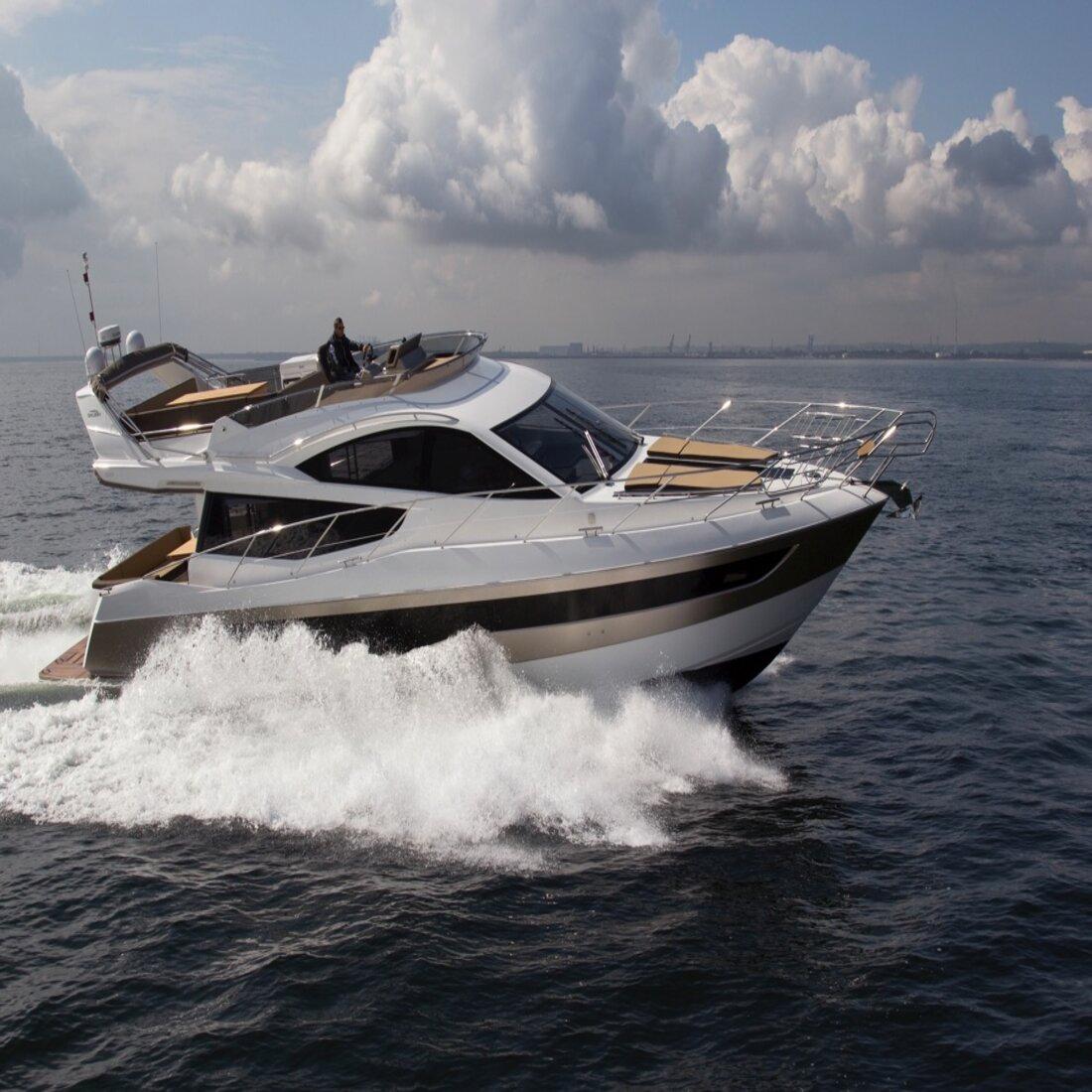 Galeon 550 Fly, picture 1