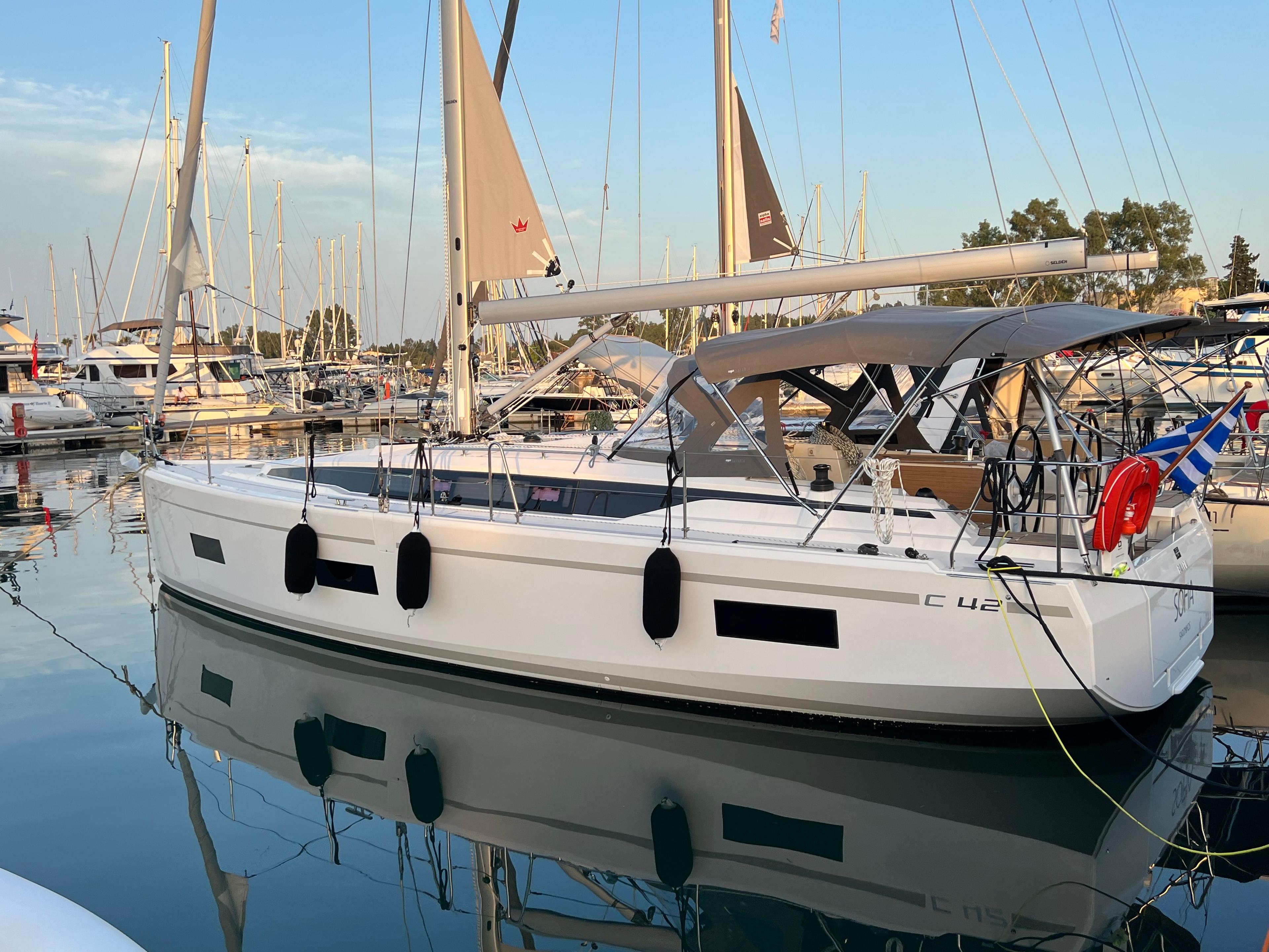 Bavaria C42, picture 5