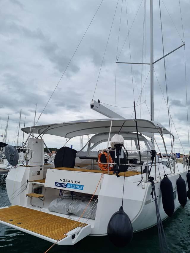 Bavaria C50 Style - 4 + 1 cab., picture 3