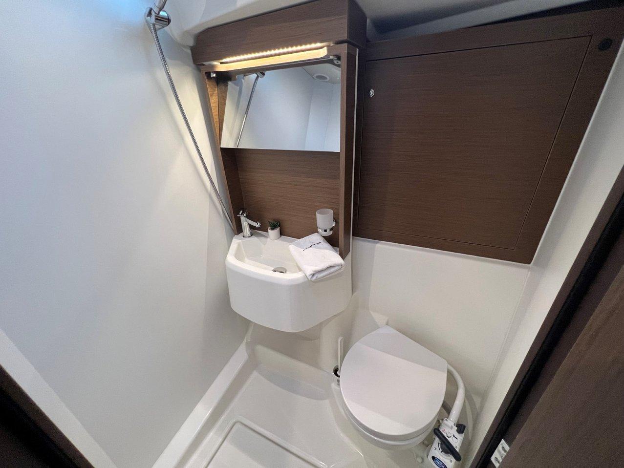 Oceanis 51.1, picture 42