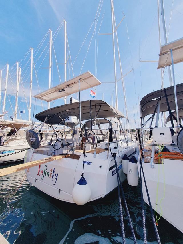 Bavaria C38, picture 4