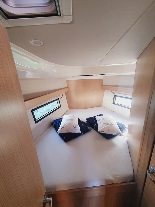 Bavaria C38, picture 14