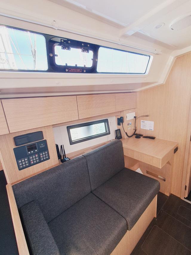 Bavaria C38, picture 10