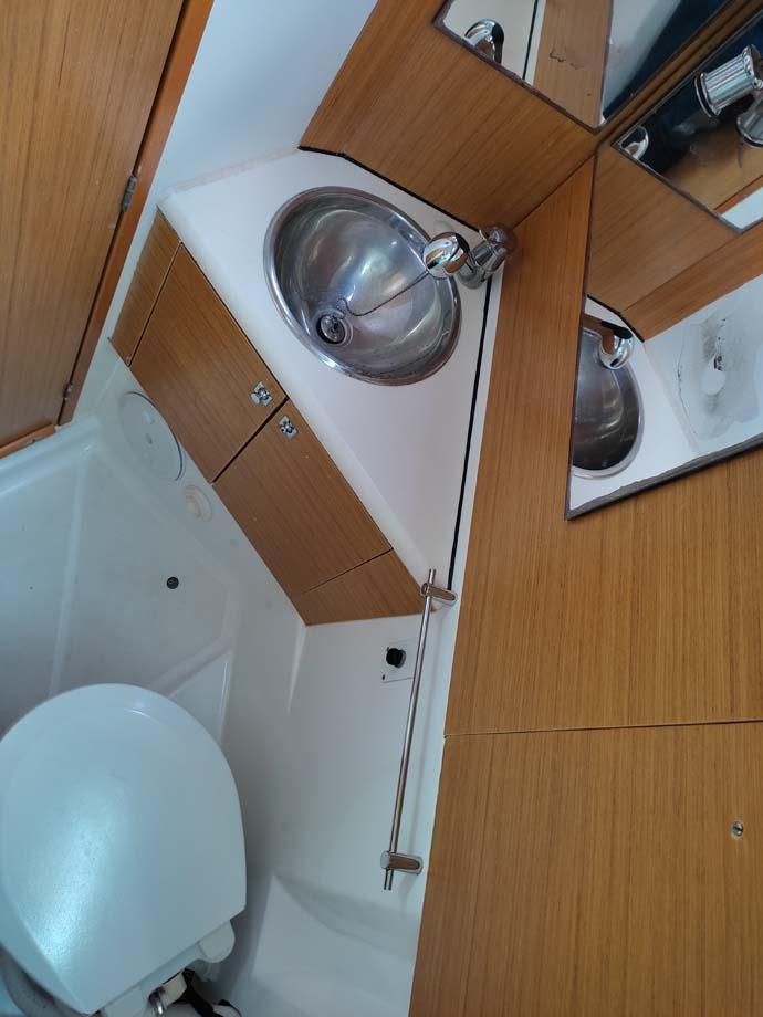 Sun Odyssey 44i - 3 cab., picture 16