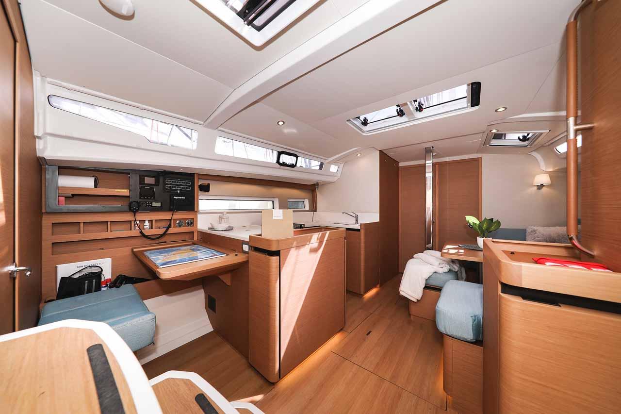 Sun Odyssey 440 - 3 cab., picture 10