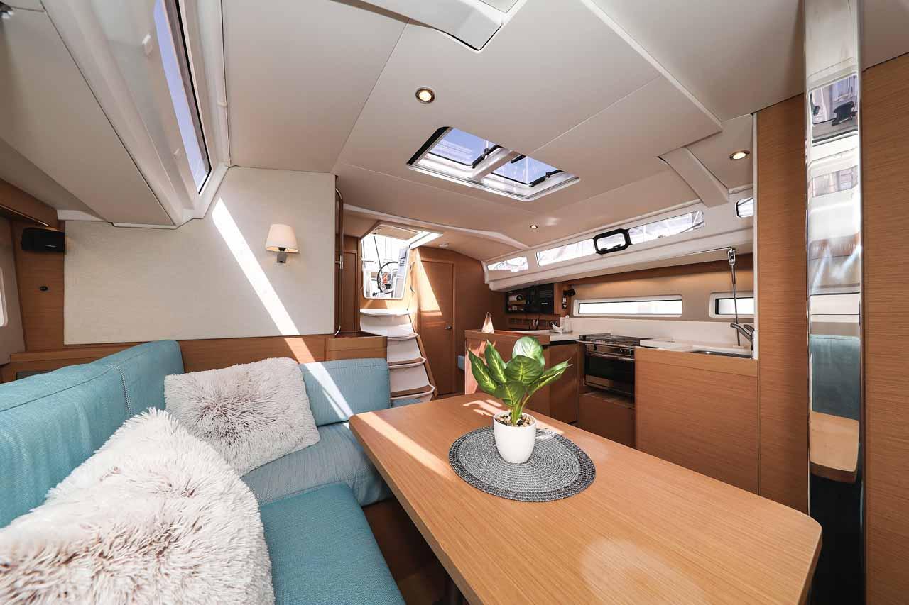 Sun Odyssey 440 - 3 cab., picture 13