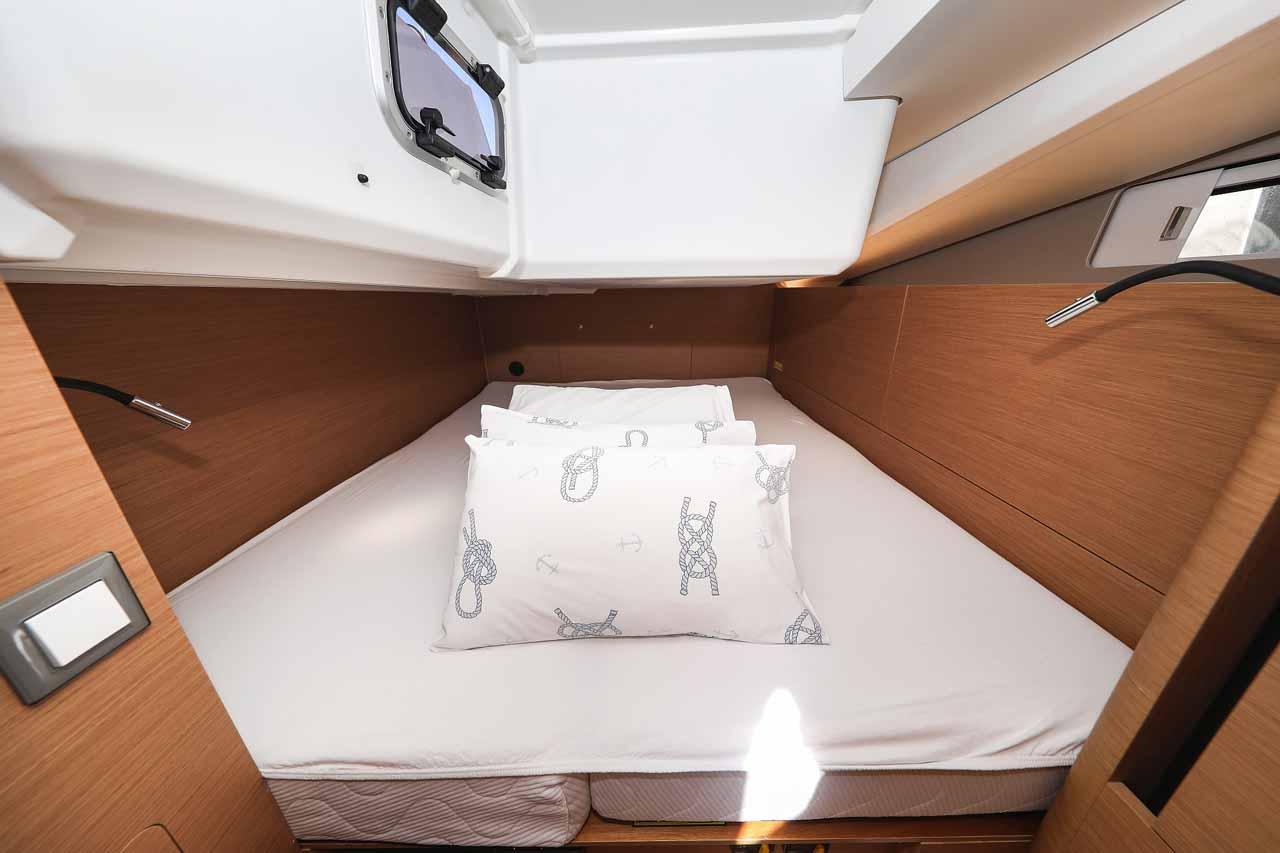 Sun Odyssey 440 - 3 cab., picture 24