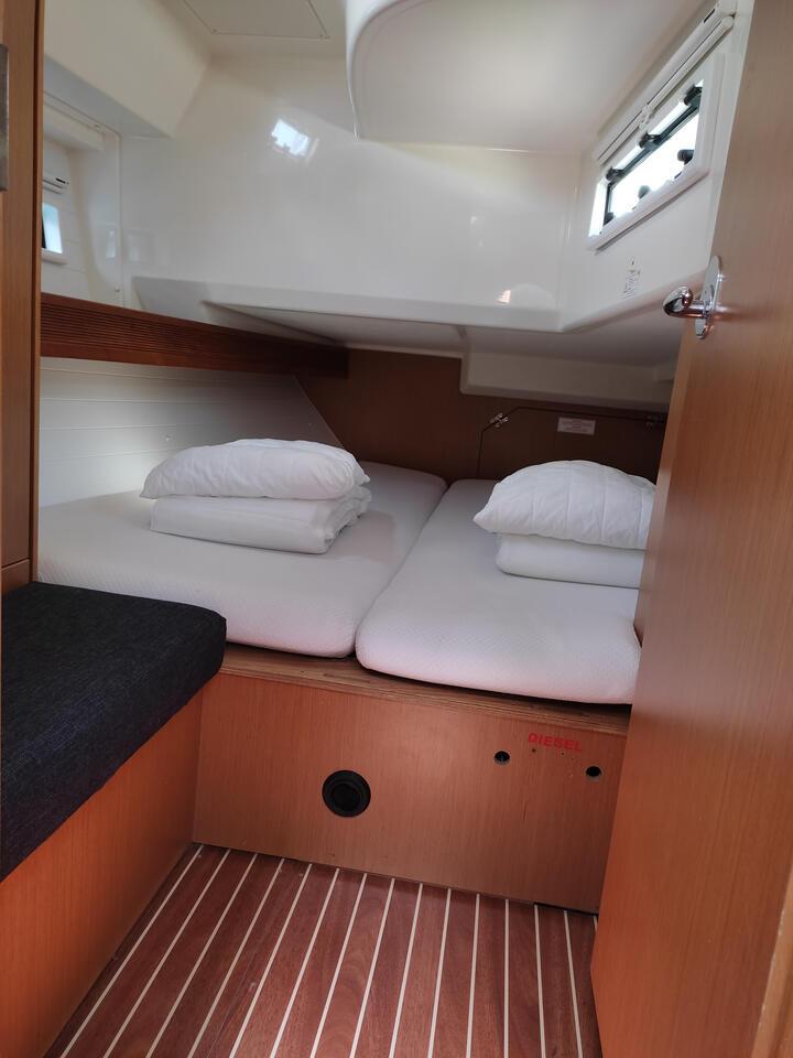 Bavaria Cruiser 40, picture 11