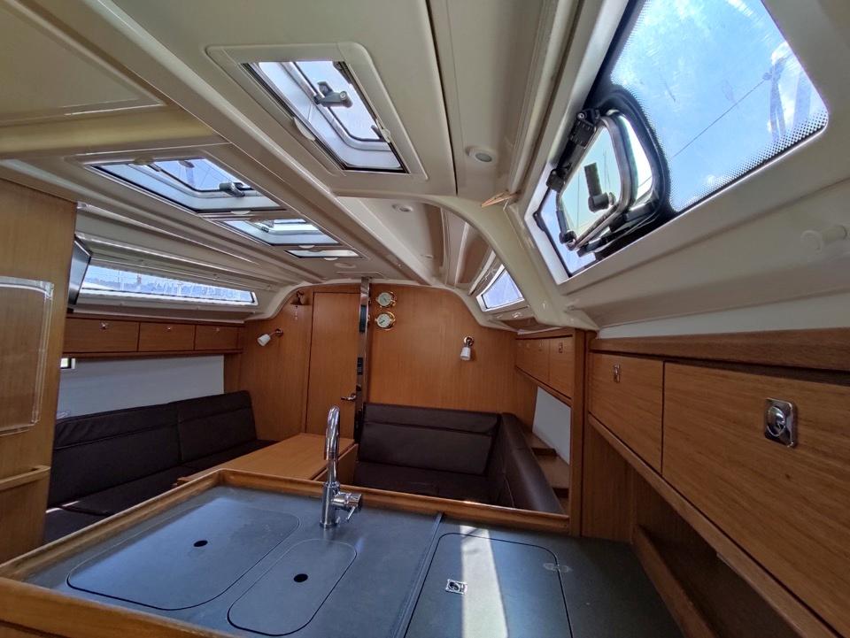 Bavaria 37 Cruiser, picture 13