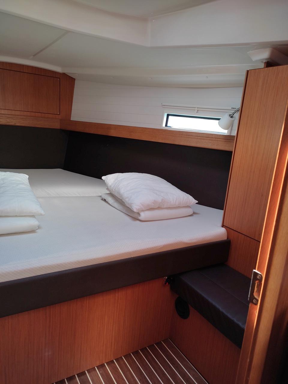 Bavaria 37 Cruiser, picture 16