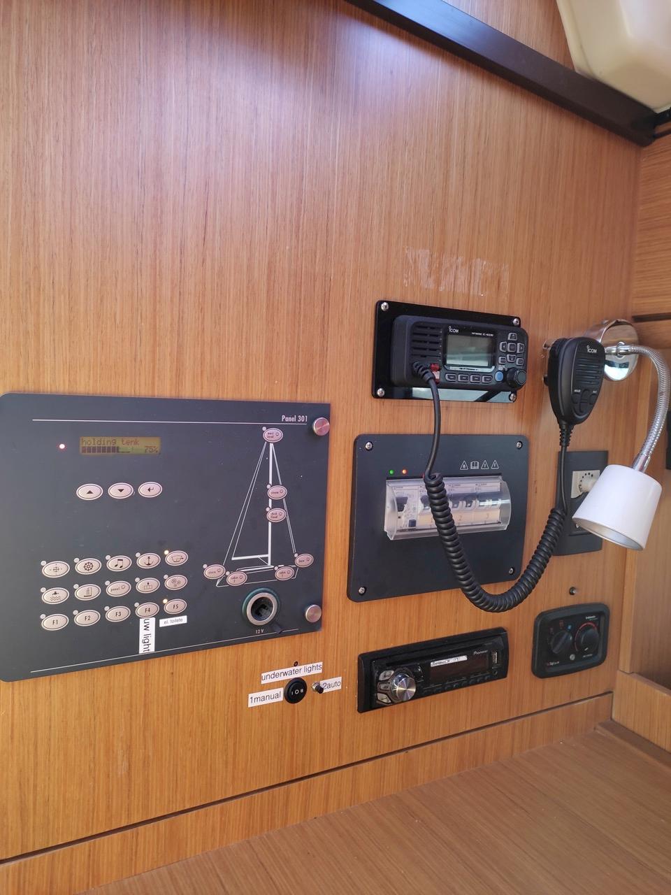 Bavaria 37 Cruiser, picture 11