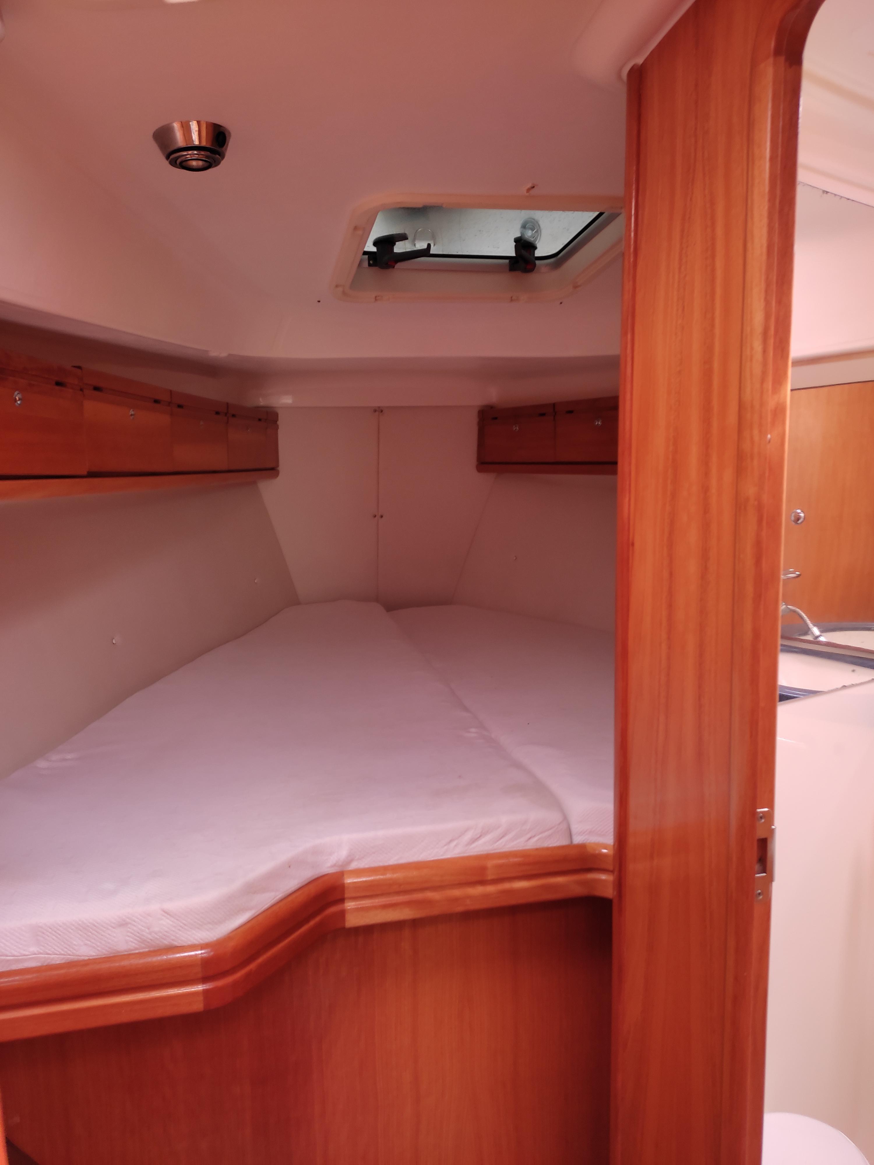 Bavaria 37 Cruiser, picture 7