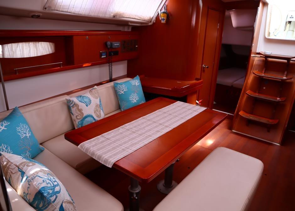 Oceanis 43, picture 5