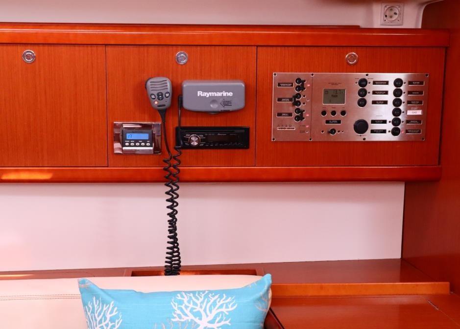 Oceanis 43, picture 6