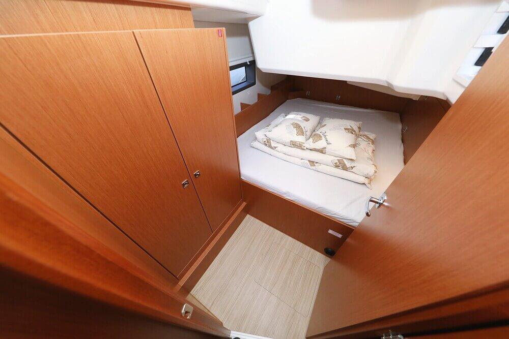 Bavaria C38, picture 17