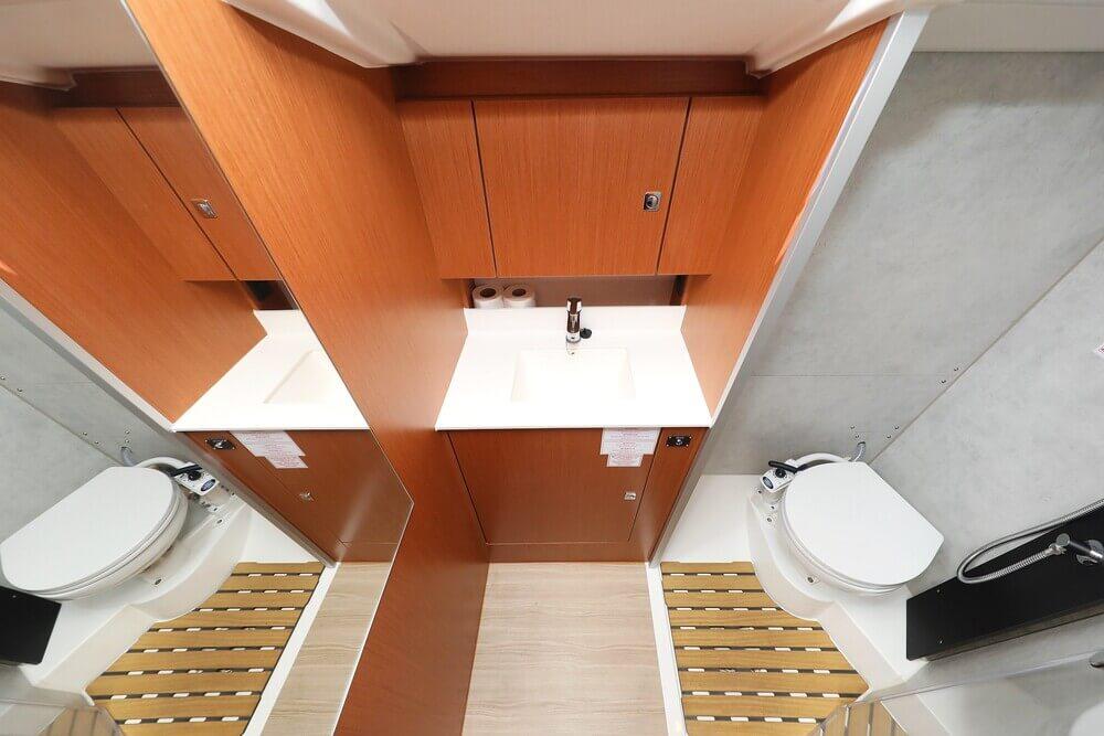 Bavaria C38, picture 21