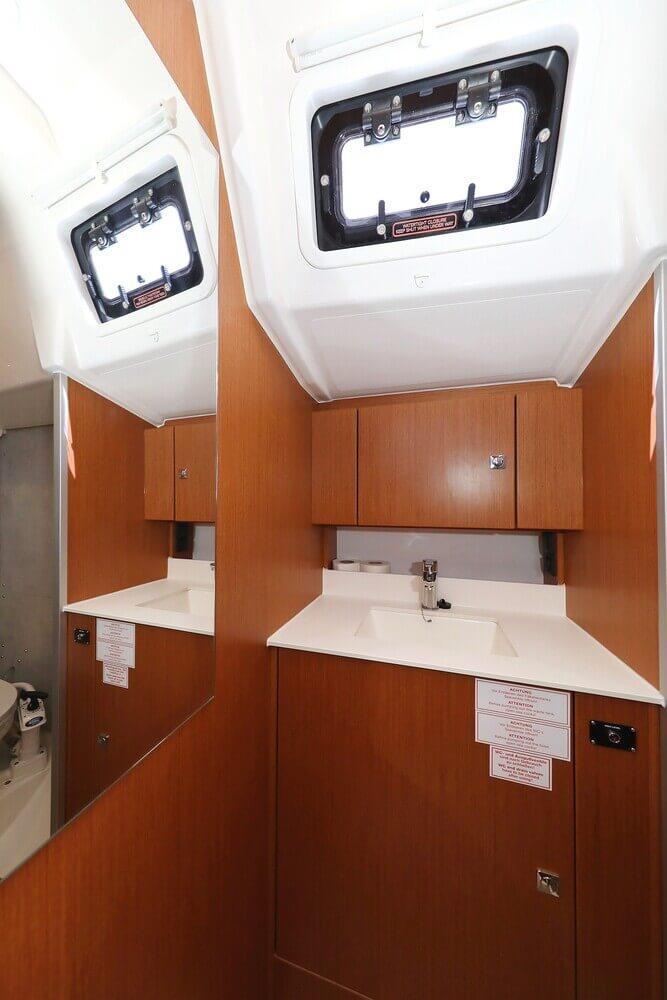 Bavaria C38, picture 20