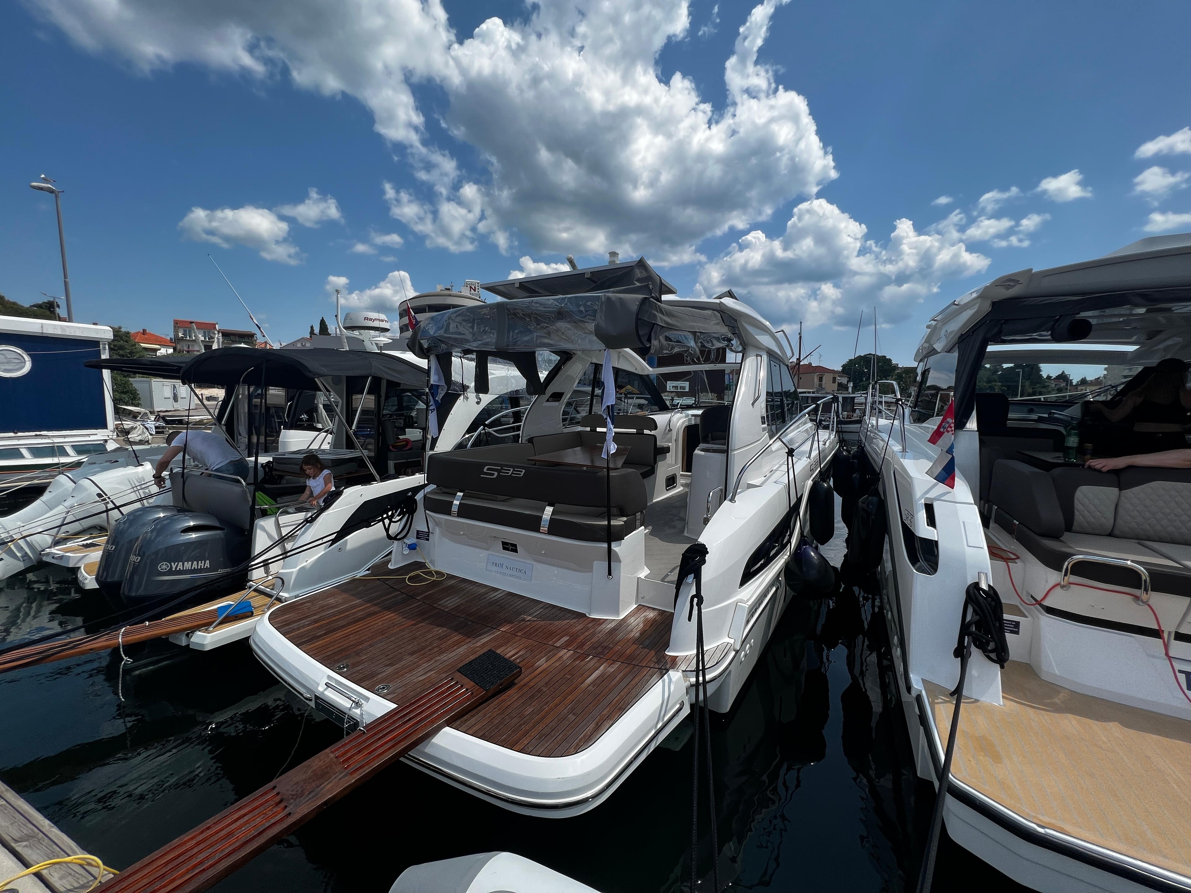 Bavaria 33 Sport HT, picture 3