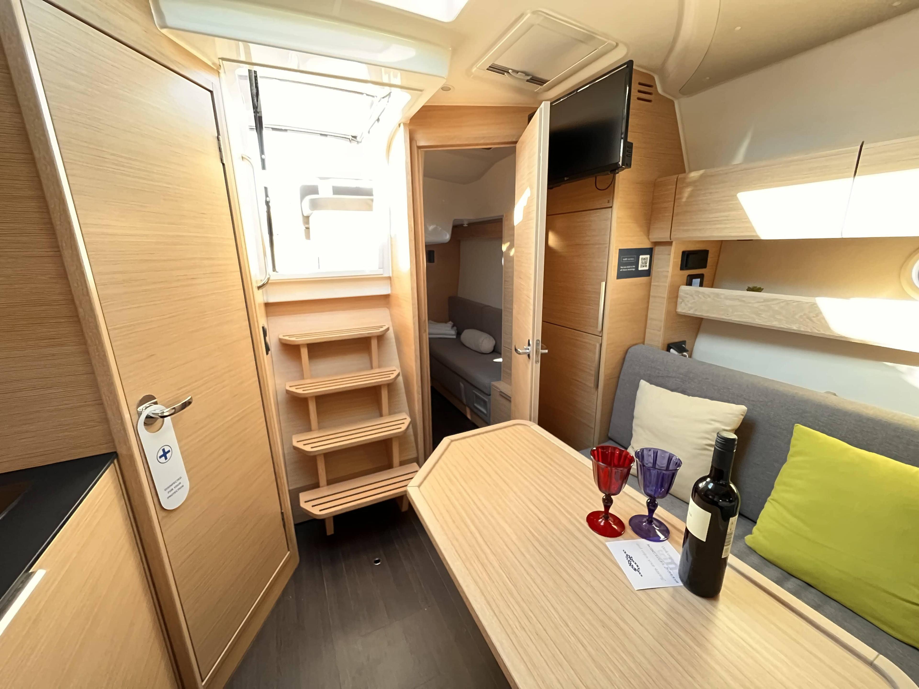 Bavaria 33 Sport HT, picture 12