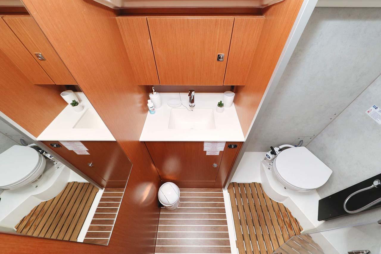 Bavaria C42 Style, picture 28