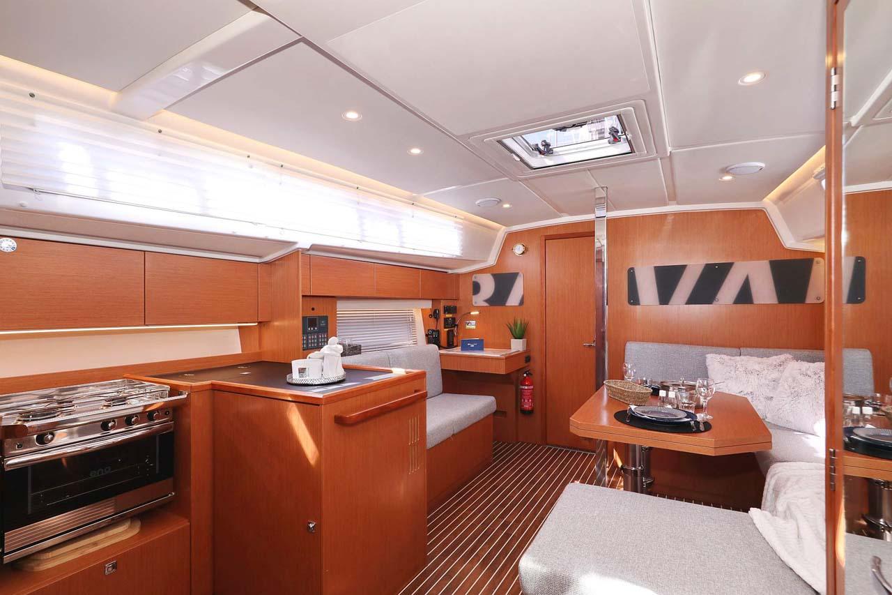 Bavaria C42 Style, picture 15