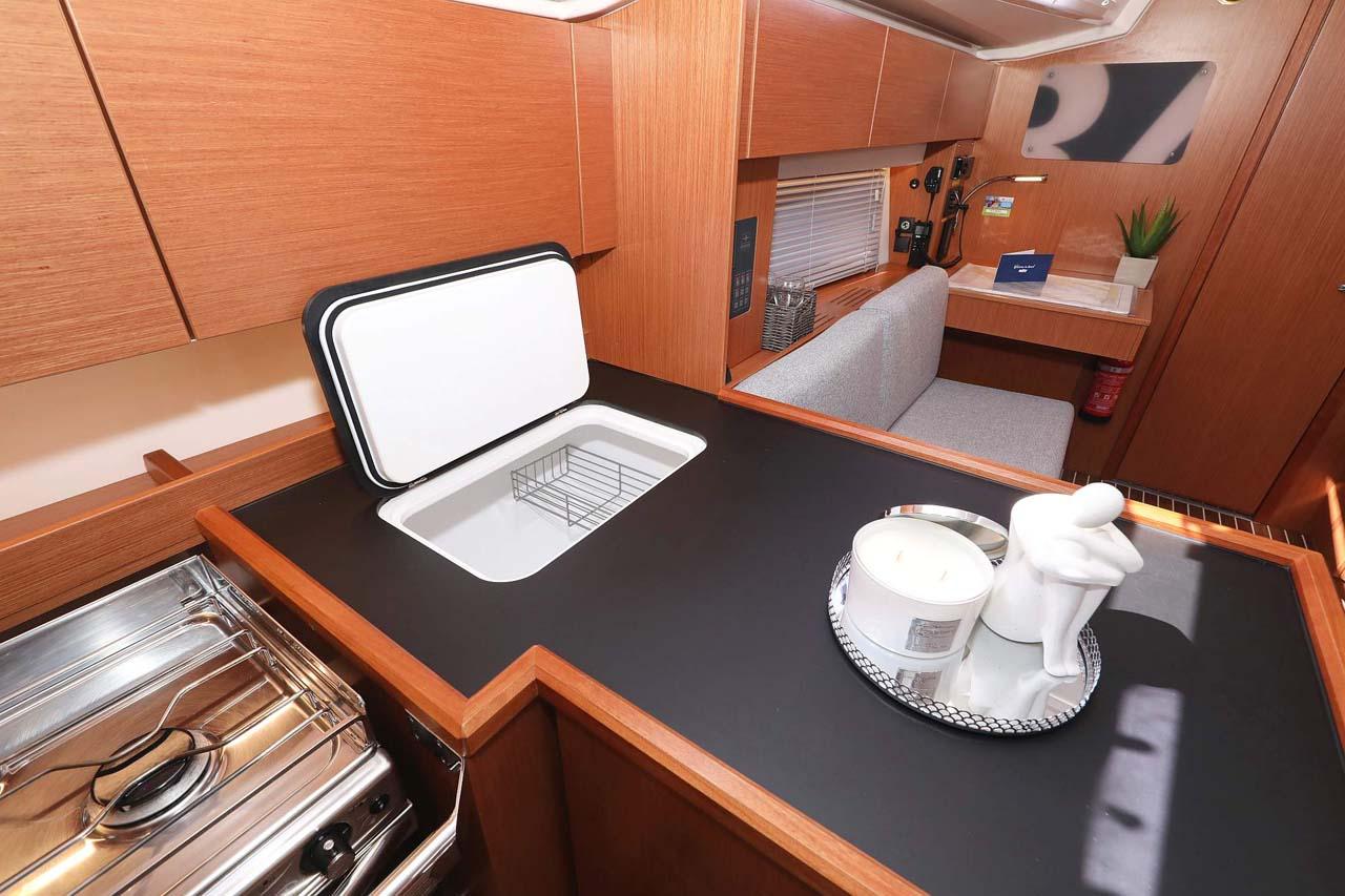 Bavaria C42 Style, picture 20