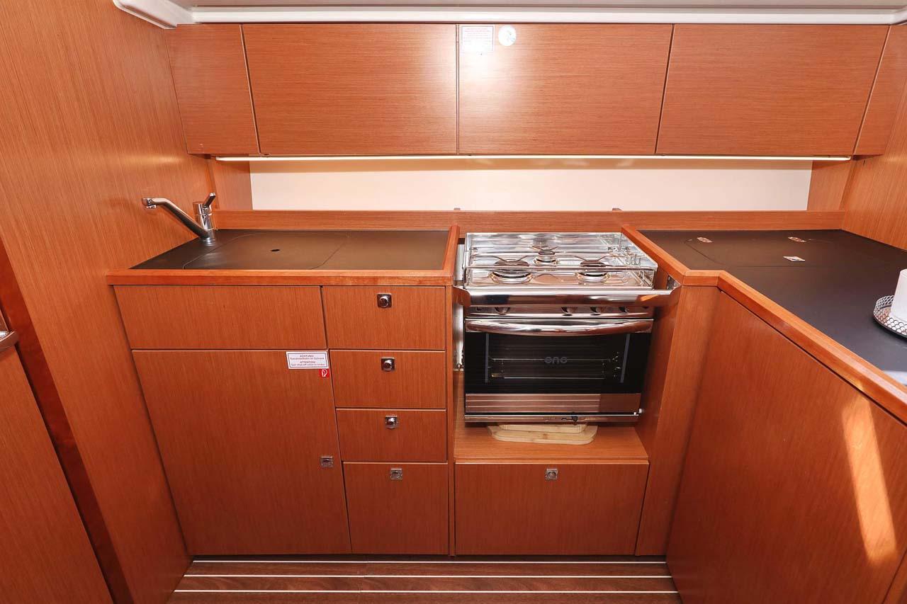 Bavaria C42 Style, picture 19