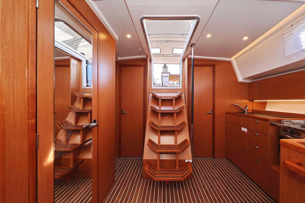 Bavaria C42 Style, picture 12