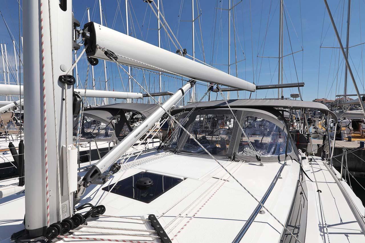 Bavaria C42 Style, picture 5