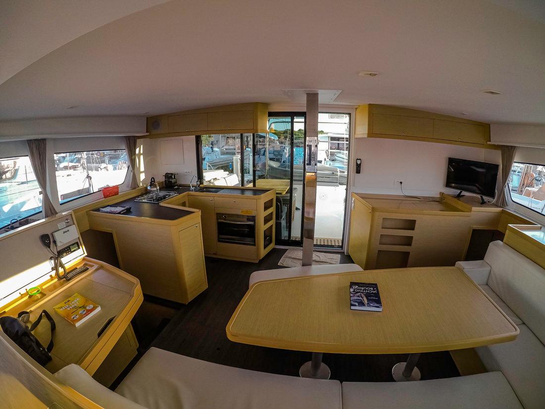 Lagoon 42 - 4 + 2 cab., picture 12