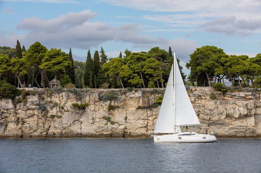 Elan Impression 40, picture 1