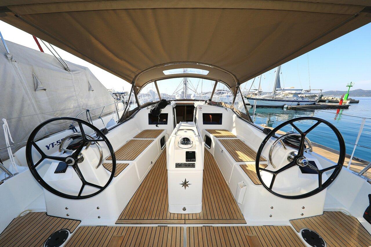 Sun Odyssey 410 - 3 cab., picture 3