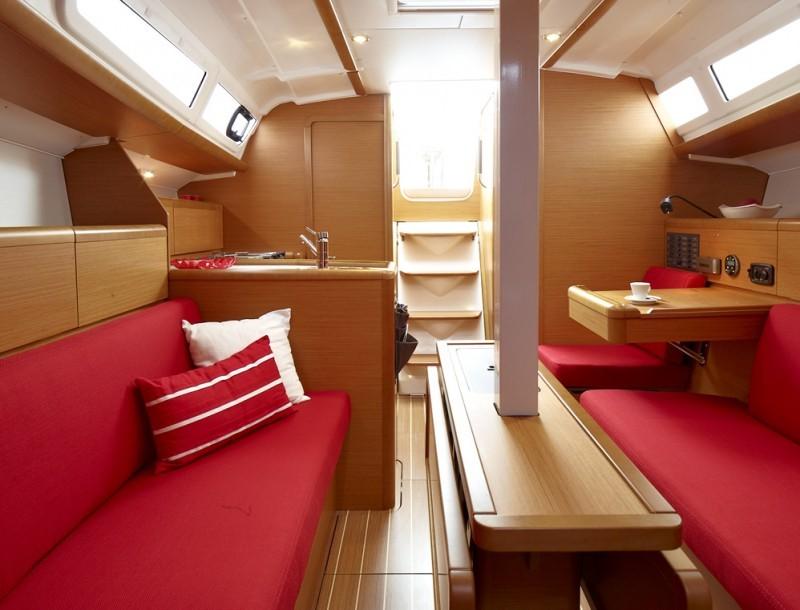 Sun Odyssey 33i - 2 cab., picture 12