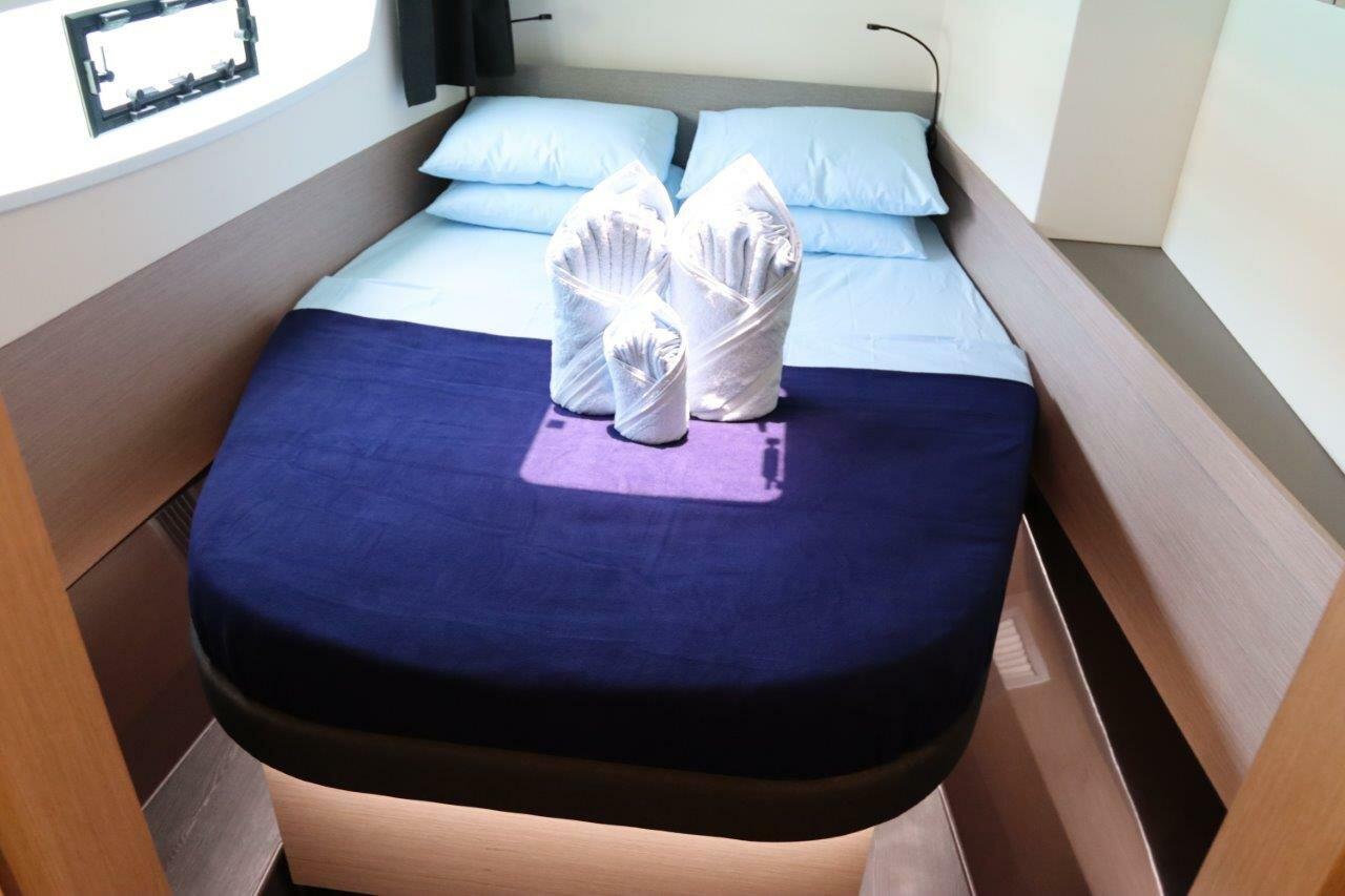 Fountaine Pajot Astrea 42 - 4 + 1 cab., picture 17