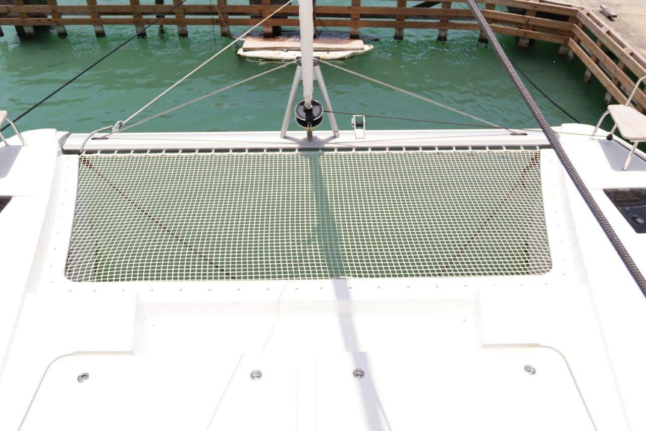 Fountaine Pajot Astrea 42 - 4 + 1 cab., picture 12