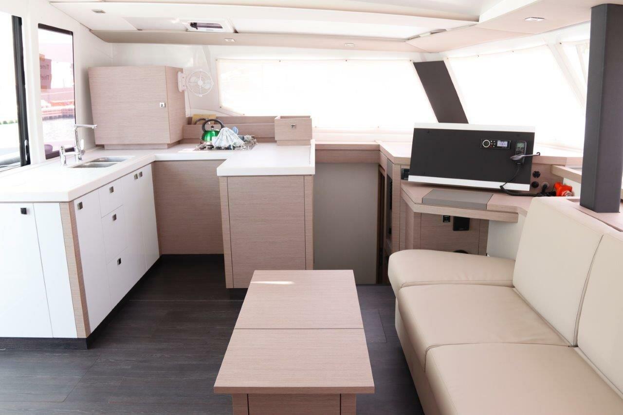 Fountaine Pajot Astrea 42 - 4 + 1 cab., picture 13