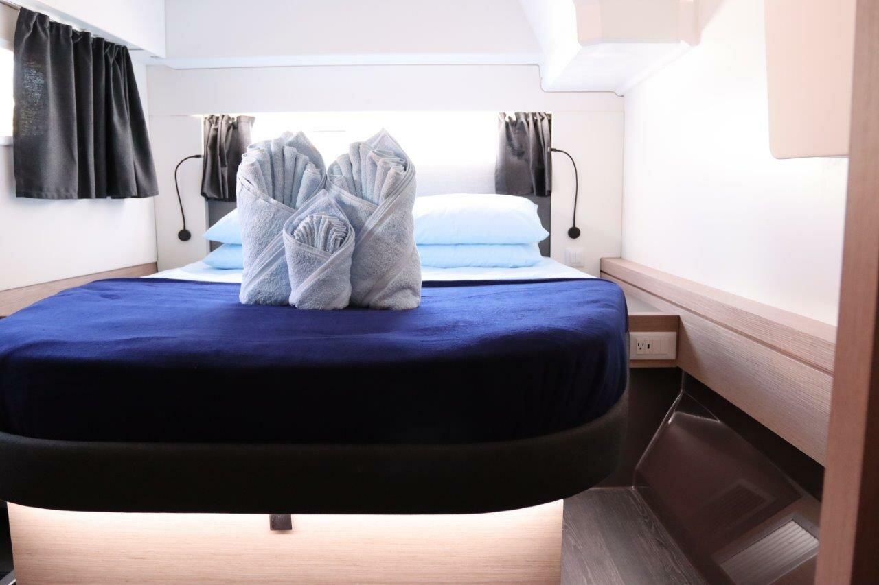 Fountaine Pajot Astrea 42 - 4 + 1 cab., picture 19